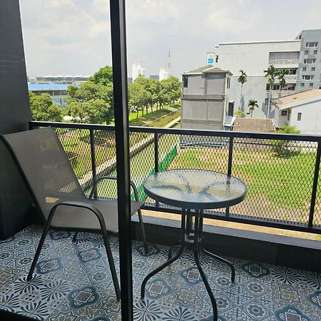 The Lantern Suites Ban Song Hong Esterno foto