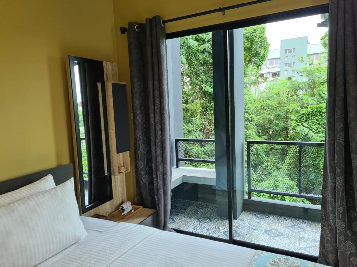 The Lantern Suites Ban Song Hong Esterno foto
