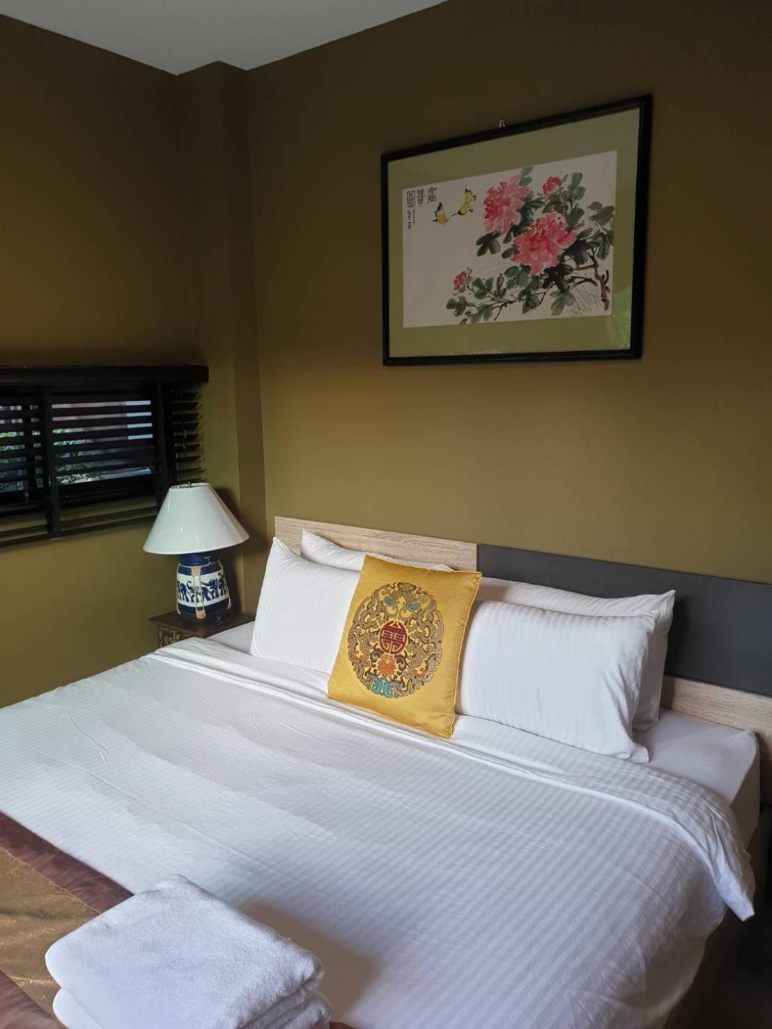The Lantern Suites Ban Song Hong Camera foto