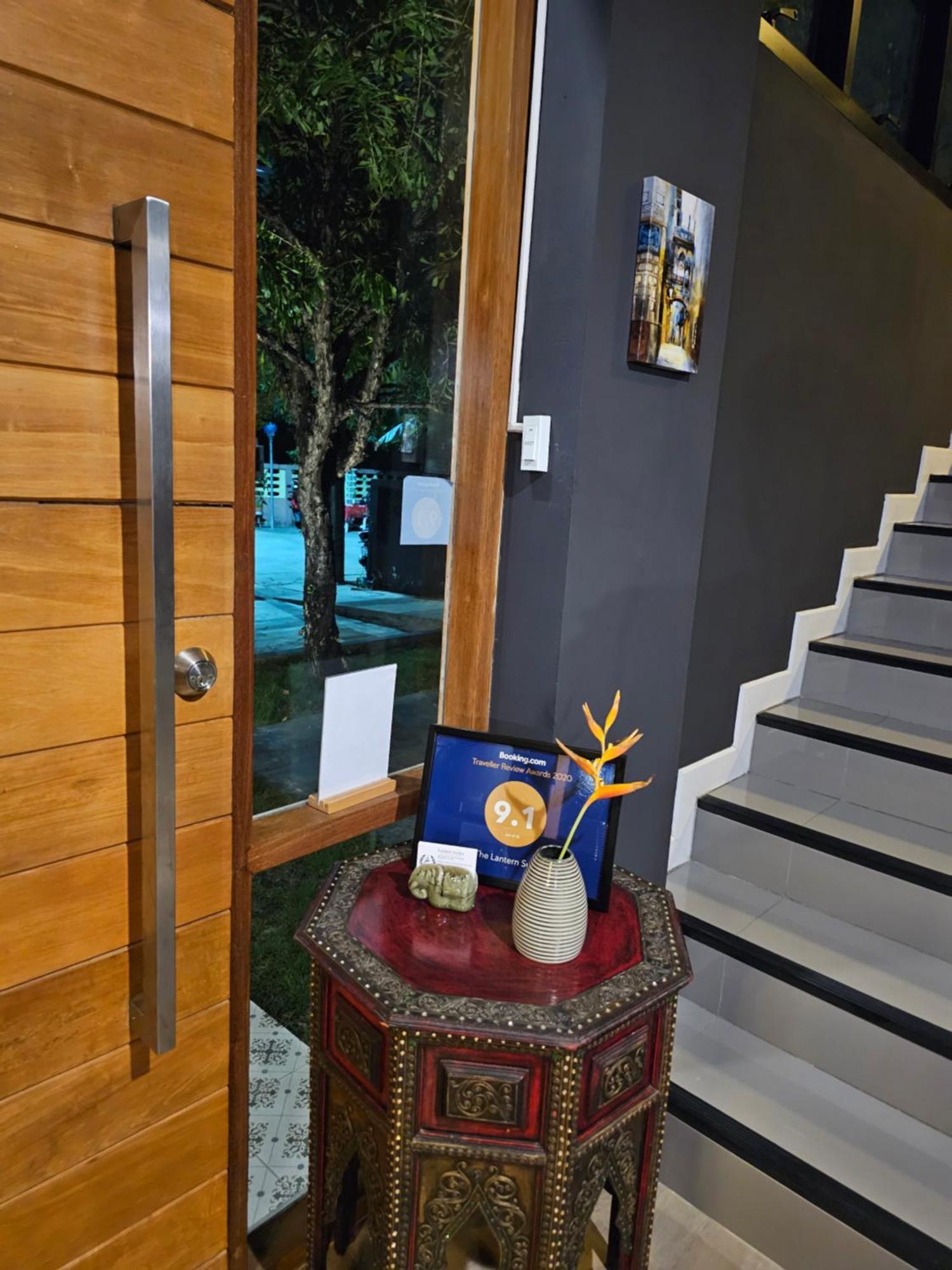 The Lantern Suites Ban Song Hong Esterno foto