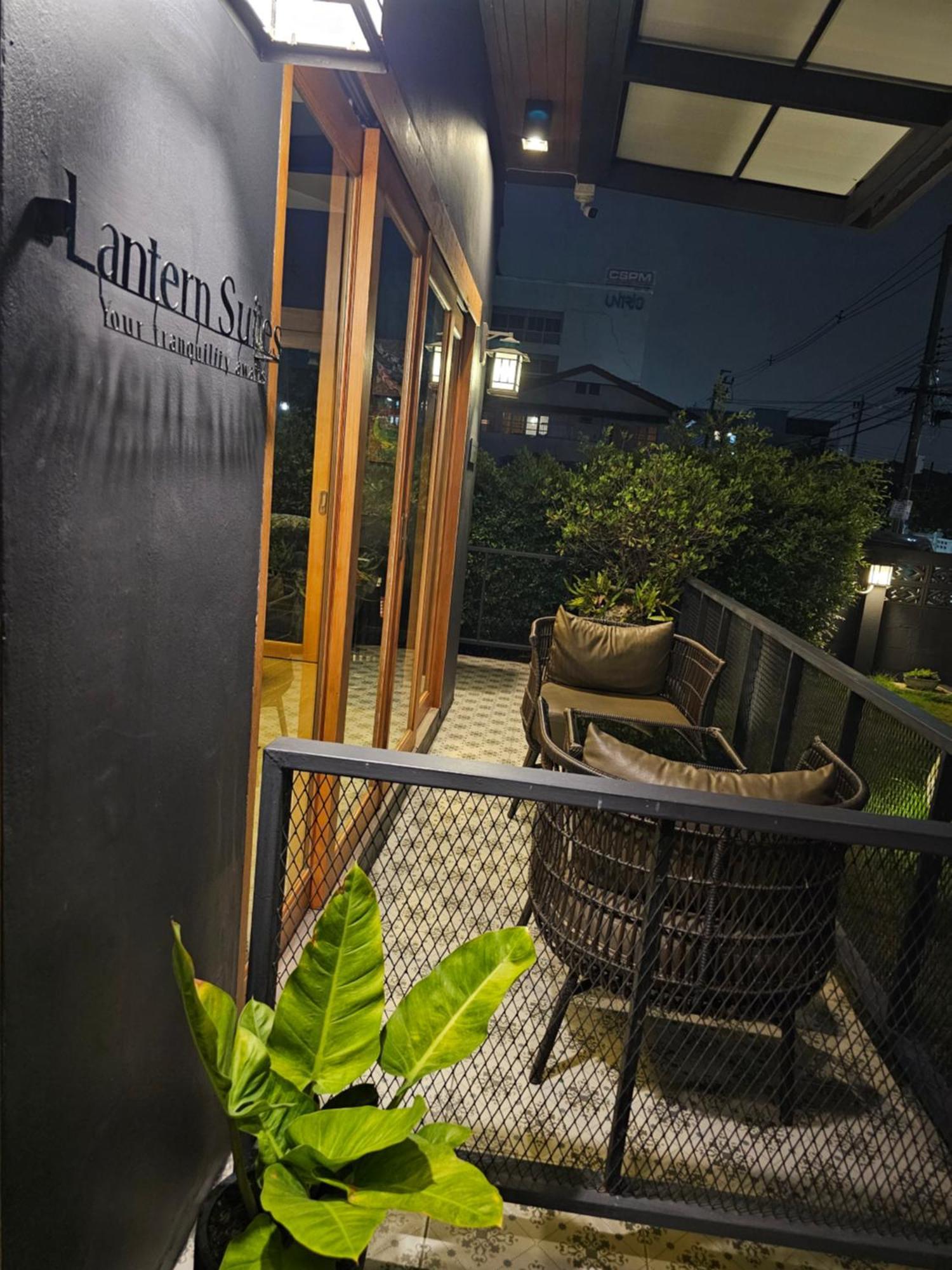 The Lantern Suites Ban Song Hong Esterno foto