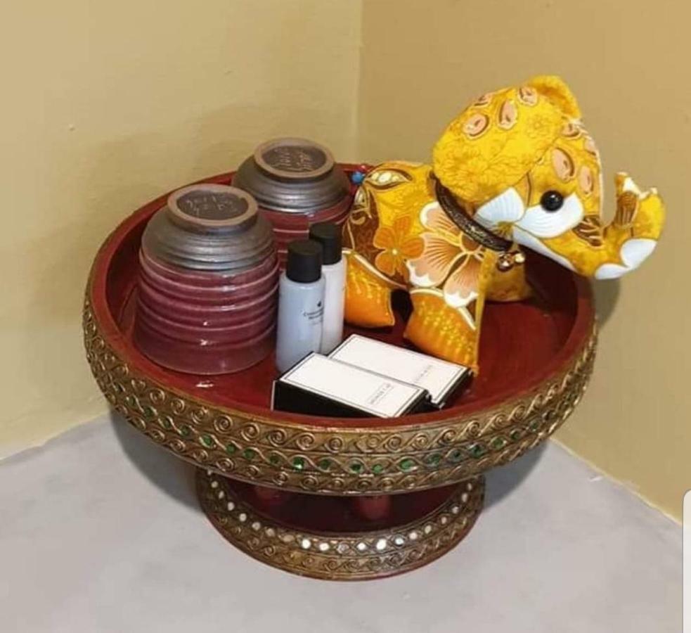The Lantern Suites Ban Song Hong Esterno foto